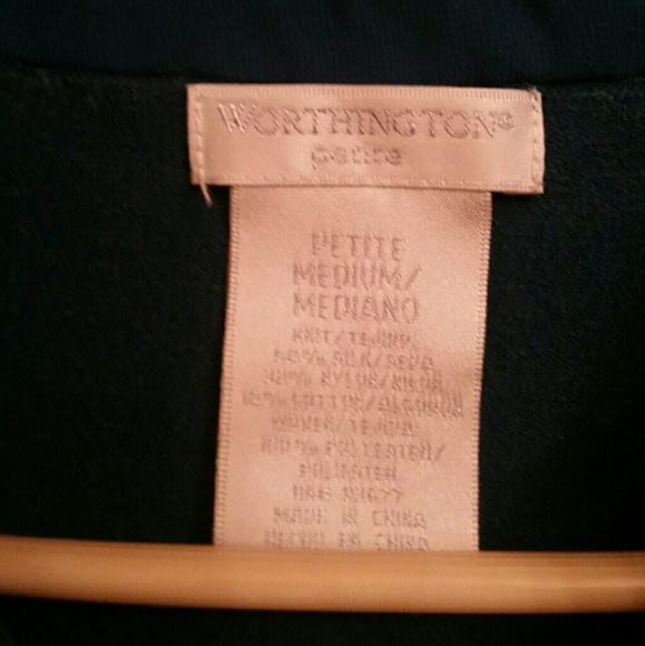 CLASSY /GORGEOUS,  SWEATER, FOR ANY TIME OF THE YR - Picture 6 of 6